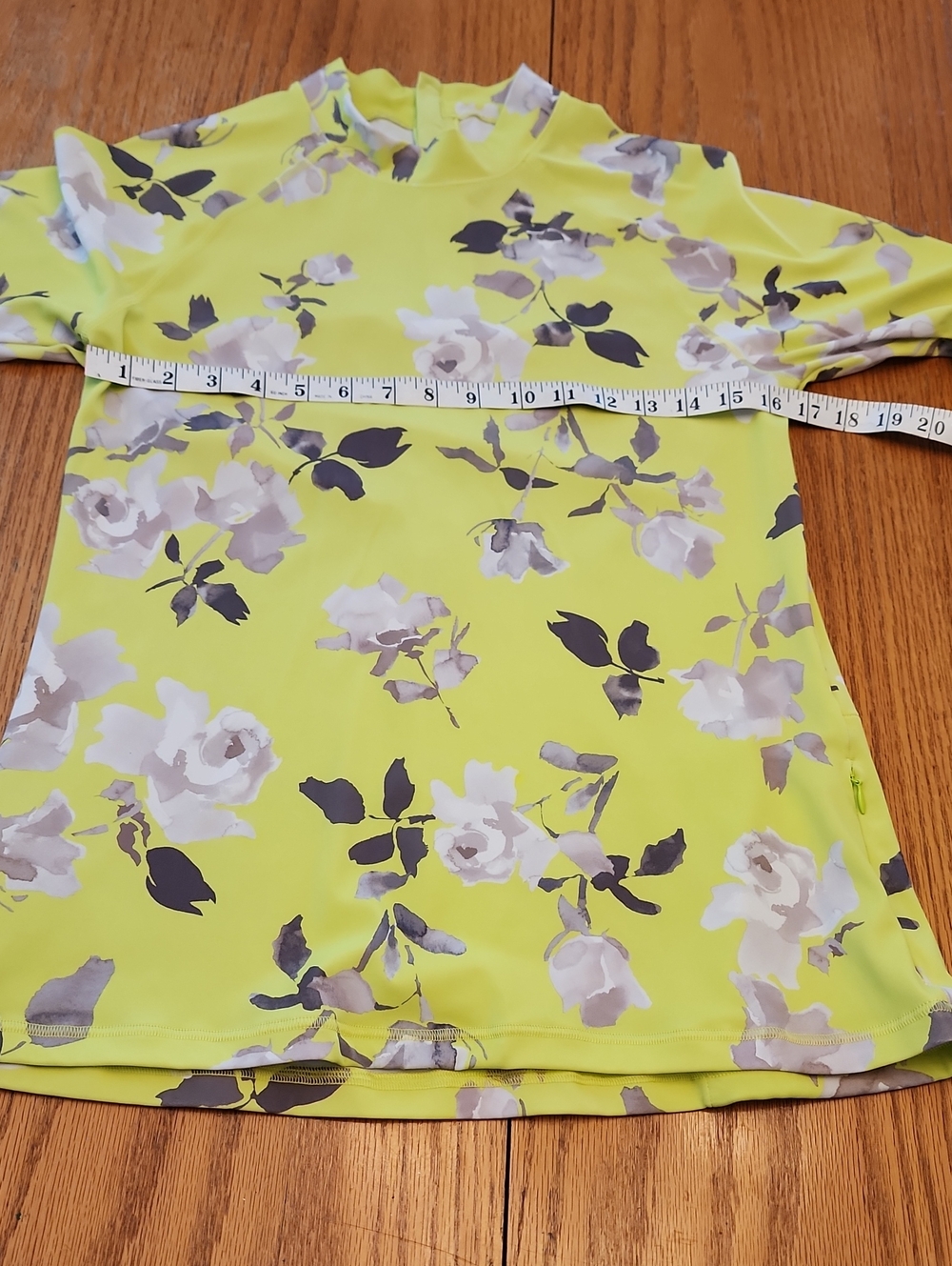 Athleta Floral Rashguard - Picture 7 of 16
